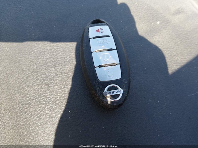 3N1CN8EV2LL871445 Nissan Versa Sv Xtronic Cvt