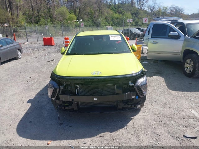 2024 Hyundai Kona Sel მანქანა იყიდება აუქციონზე, vin: KM8HBCAB8RU051049, აუქციონის ნომერი: 44815286