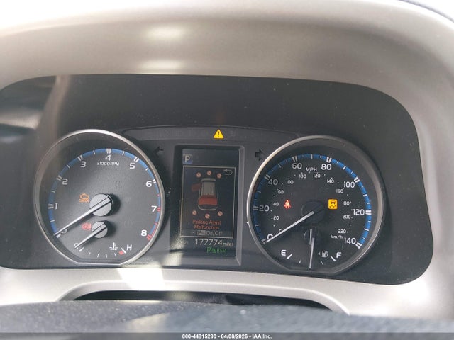 2018 Toyota Rav4 Adventure მანქანა იყიდება აუქციონზე, vin: 2T3RFREV3JW759995, აუქციონის ნომერი: 44815290