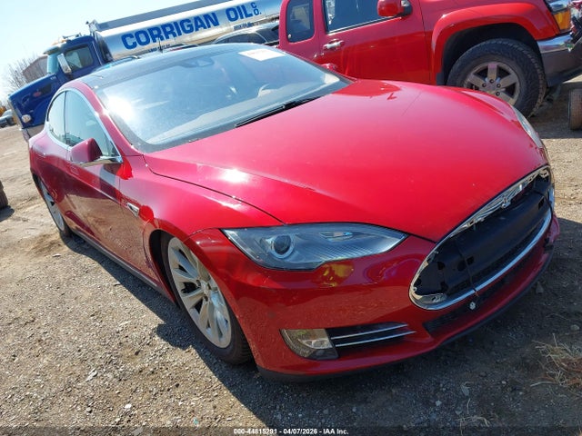 2015 TESLA MODEL S 5YJSA1H14FFP74870