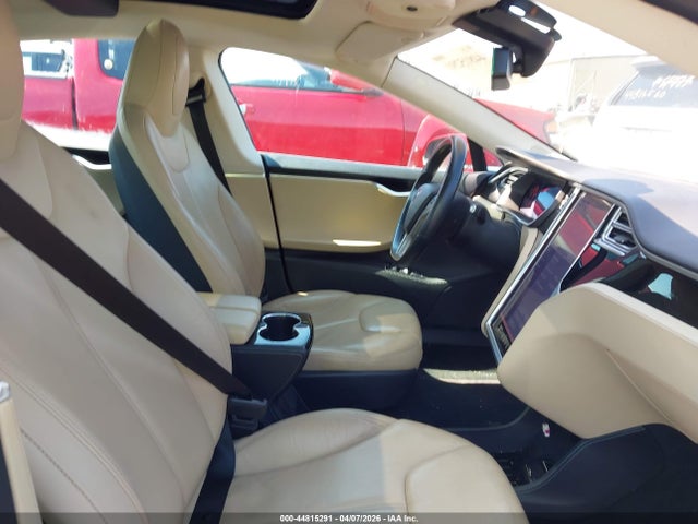 2015 TESLA MODEL S 5YJSA1H14FFP74870 Photo 4