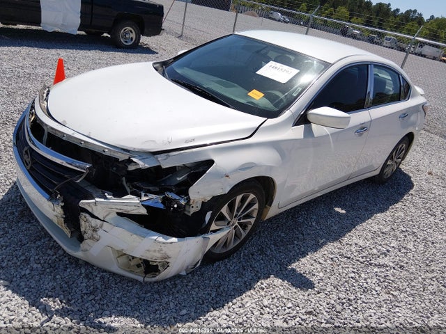 2015 Nissan Altima 2.5/2.5 S/2.5 Sl/2.5 Sv მანქანა იყიდება აუქციონზე, vin: 1N4AL3AP1FN379889, აუქციონის ნომერი: 44815292