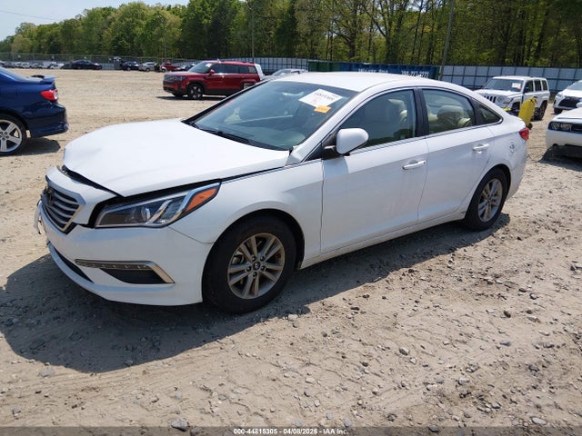 Продажа на аукционе авто 2015 Hyundai Sonata Se, vin: 5NPE24AF1FH198724, номер лота: 44815305