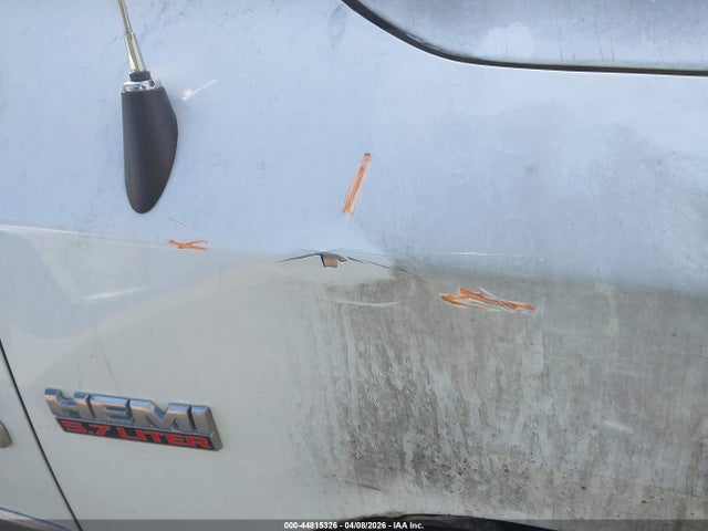 44815326 :رقم المزاد ، 1C6RR7LT5FS536992 vin ، 2015 Ram 1500 Slt مزاد بيع