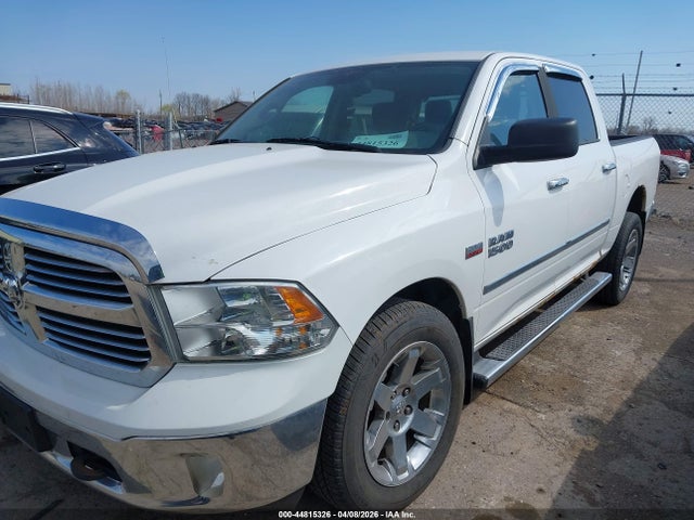 44815326 :رقم المزاد ، 1C6RR7LT5FS536992 vin ، 2015 Ram 1500 Slt مزاد بيع