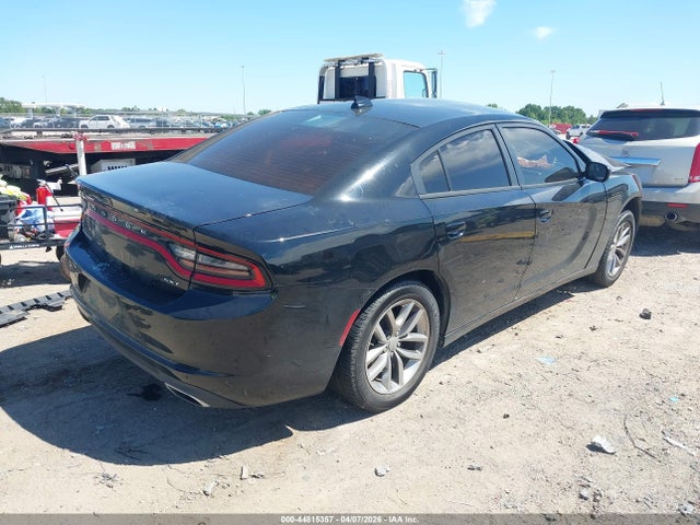 44815357 :رقم المزاد ، 2C3CDXHG2FH741867 vin ، 2015 Dodge Charger Sxt مزاد بيع