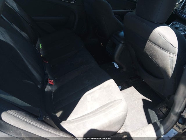 44815370 :رقم المزاد ، 1C3CCCAB1GN145586 vin ، 2016 Chrysler 200 Limited مزاد بيع