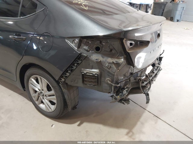 2020 Hyundai Elantra Sel მანქანა იყიდება აუქციონზე, vin: 5NPD84LF6LH554183, აუქციონის ნომერი: 44815404