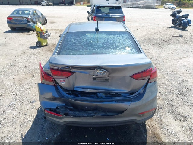 3KPC24A32JE026583 Hyundai Accent Sel