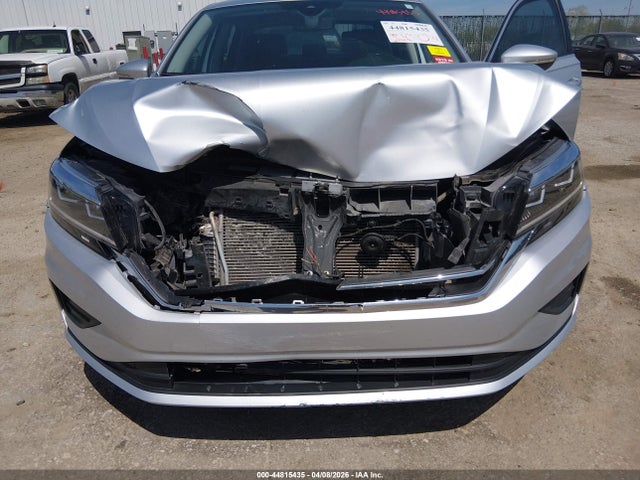 2020 Volkswagen Passat 2.0t Se მანქანა იყიდება აუქციონზე, vin: 1VWSA7A39LC020819, აუქციონის ნომერი: 44815435