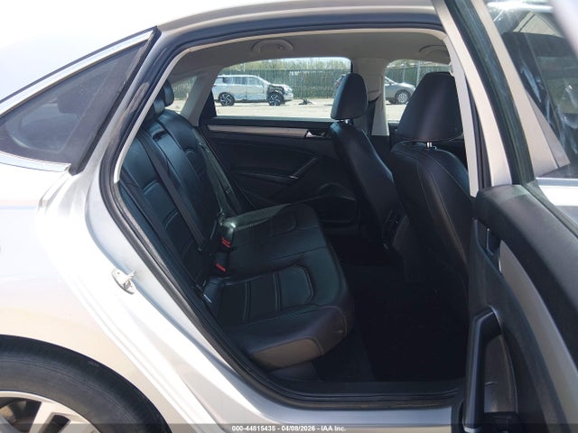 2020 Volkswagen Passat 2.0t Se მანქანა იყიდება აუქციონზე, vin: 1VWSA7A39LC020819, აუქციონის ნომერი: 44815435