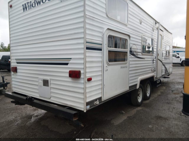 44815440 :رقم المزاد ، 4X4TWDC255R334411 vin ، 2005 Forest River Wildwood Le 27bh Travel Trailer مزاد بيع
