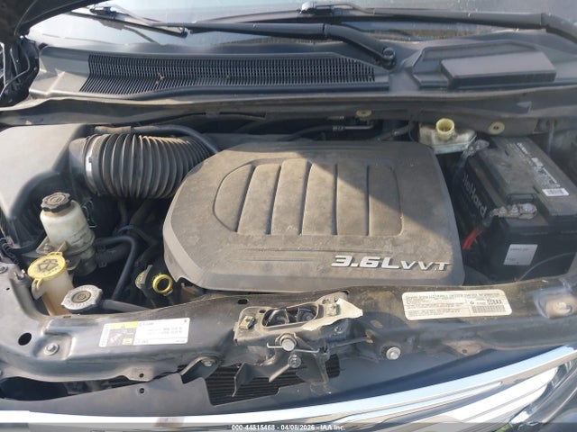 2014 Chrysler Town & Country Touring მანქანა იყიდება აუქციონზე, vin: 2C4RC1BG4ER343969, აუქციონის ნომერი: 44815468