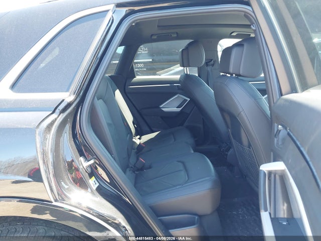 2021 Audi Q3 Premium 45 Tfsi S Line Quattro Tiptronic მანქანა იყიდება აუქციონზე, vin: WA1DECF3XM1108500, აუქციონის ნომერი: 44815483