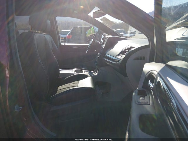 Продажа на аукционе авто 2019 Dodge Grand Caravan Sxt, vin: 2C4RDGCG1KR736368, номер лота: 44815491