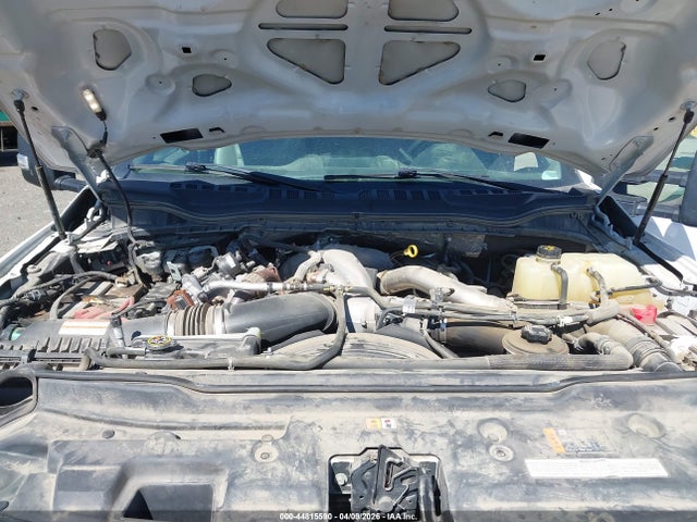 Ford F-450 Chassis Xl 2020 1FDUF4HT1LDA08025 Image 10