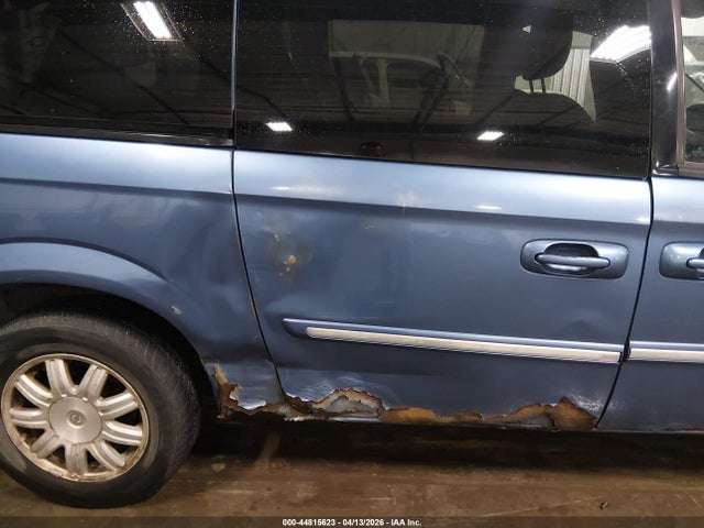 2007 Chrysler Town & Country Touring მანქანა იყიდება აუქციონზე, vin: 2A4GP54L27R283300, აუქციონის ნომერი: 44815623