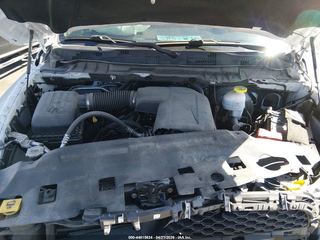 2022 Ram 1500 Classic Tradesman  4x2 6'4 Box მანქანა იყიდება აუქციონზე, vin: 1C6RR6FG1NS231500, აუქციონის ნომერი: 44815634