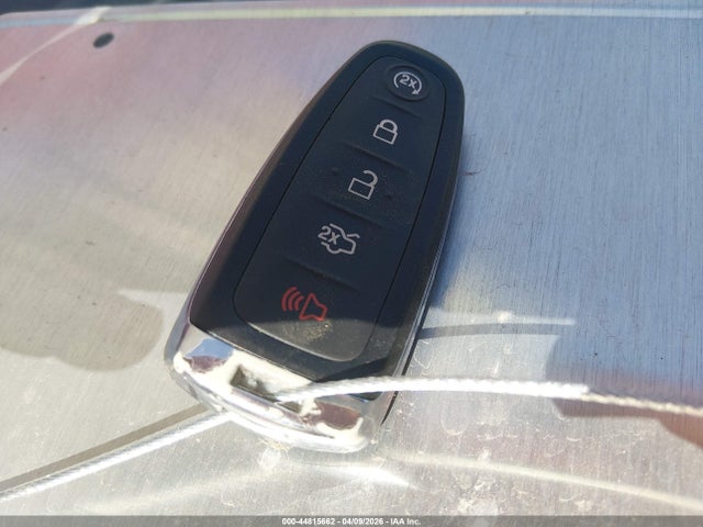 2016 Ford Escape Titanium მანქანა იყიდება აუქციონზე, vin: 1FMCU9J92GUB98467, აუქციონის ნომერი: 44815662