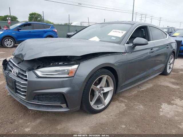 2018 Audi A5 2.0t Premium მანქანა იყიდება აუქციონზე, vin: WAUDNDF53JA102141, აუქციონის ნომერი: 44815678