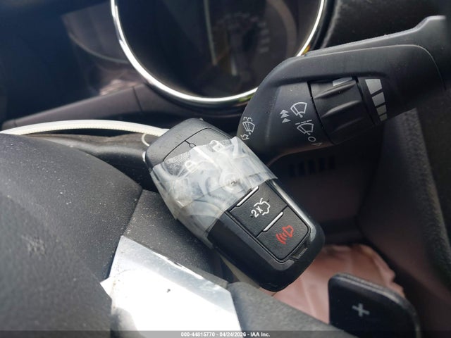 Продажа на аукционе авто 2016 Ford Mustang V6, vin: 1FA6P8AM3G5289660, номер лота: 44815770