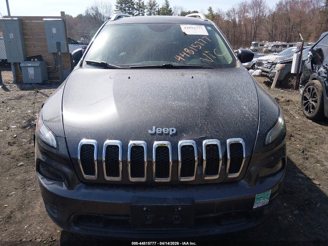 Aukcja sprzedaży 2017 Jeep Cherokee Latitude 4x4, vin: 1C4PJMCS0HW590421, numer aukcji: 44815777