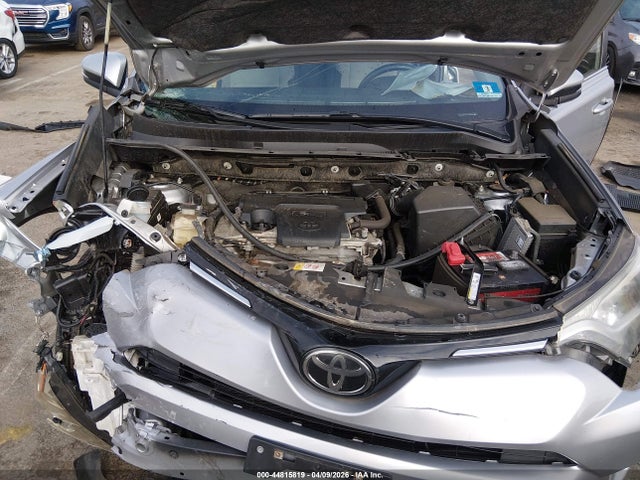 2018 Toyota Rav4 Xle მანქანა იყიდება აუქციონზე, vin: JTMRFREV5JJ211284, აუქციონის ნომერი: 44815819