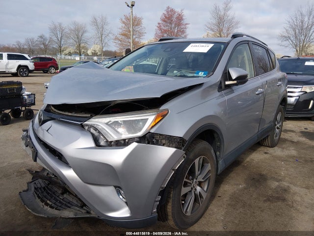 2018 Toyota Rav4 Xle მანქანა იყიდება აუქციონზე, vin: JTMRFREV5JJ211284, აუქციონის ნომერი: 44815819