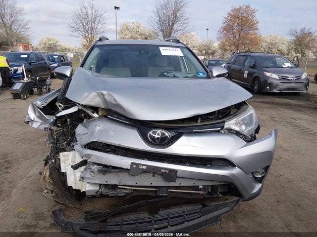 2018 Toyota Rav4 Xle მანქანა იყიდება აუქციონზე, vin: JTMRFREV5JJ211284, აუქციონის ნომერი: 44815819