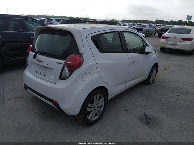 Chevrolet Spark 1lt Auto 2014 KL8CD6S93EC460588 Image 4