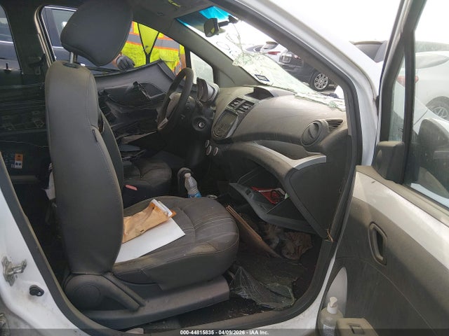 Chevrolet Spark 1lt Auto 2014 KL8CD6S93EC460588 Image 5