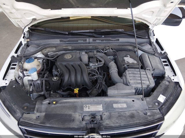 Продажа на аукционе авто 2015 Volkswagen Jetta 2.0l S, vin: 3VW2K7AJ7FM244282, номер лота: 44815843