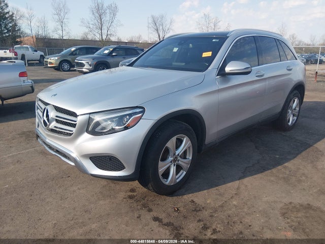 44815848 :رقم المزاد ، WDC0G4KB1HV005895 vin ، 2017 Mercedes-benz Glc 300 4matic مزاد بيع