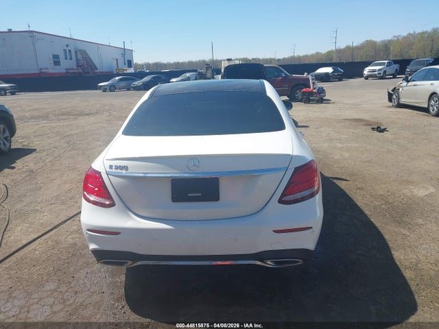 44815875 :رقم المزاد ، WDDZF4JB8HA039010 vin ، 2017 Mercedes-benz E 300 مزاد بيع