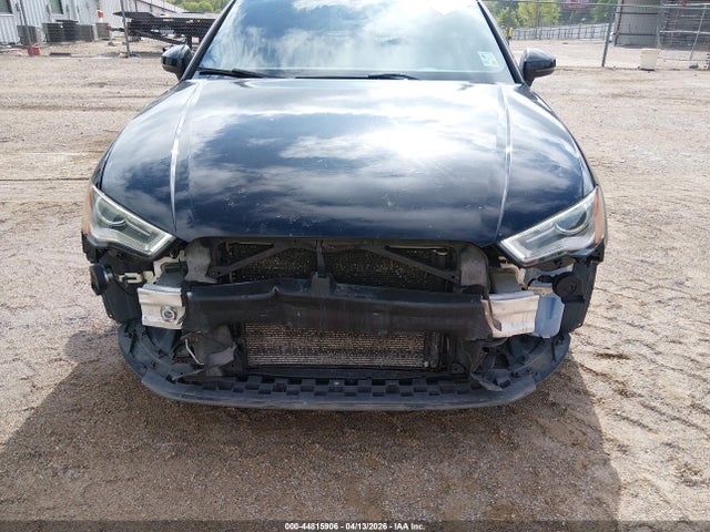 44815906 :رقم المزاد ، WAUBFGFF2F1045582 vin ، 2015 Audi A3 2.0t Premium مزاد بيع