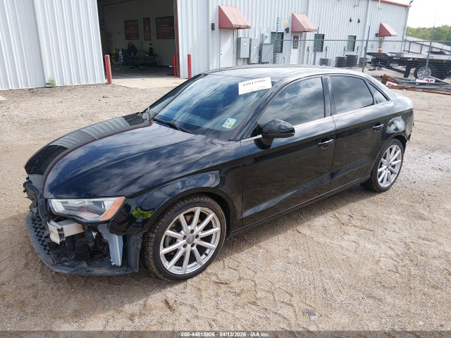 44815906 :رقم المزاد ، WAUBFGFF2F1045582 vin ، 2015 Audi A3 2.0t Premium مزاد بيع