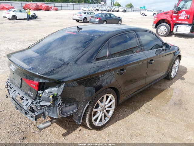 44815906 :رقم المزاد ، WAUBFGFF2F1045582 vin ، 2015 Audi A3 2.0t Premium مزاد بيع