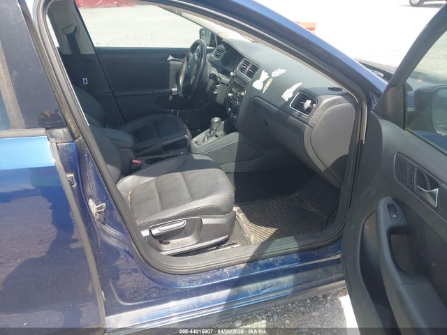 2011 Volkswagen Jetta 2.5l Se მანქანა იყიდება აუქციონზე, vin: 3VWDZ7AJ6BM087892, აუქციონის ნომერი: 44815907