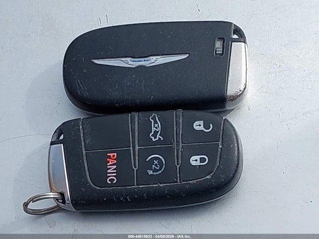 Продаж на аукціоні авто 2014 Chrysler 300c, vin: 2C3CCAKT6EH365744, номер лоту: 44815923