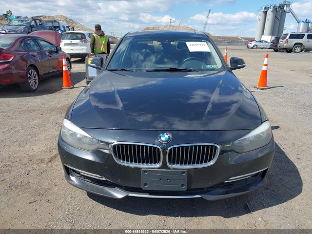 2014 Bmw 328i Xdrive მანქანა იყიდება აუქციონზე, vin: WBA3B5C57EF599881, აუქციონის ნომერი: 44815932