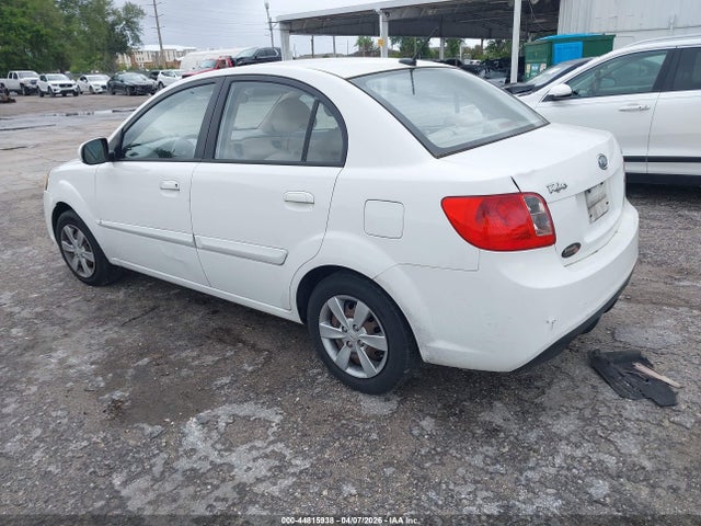 2011 KIA RIO KNADH4A36B6857169 Photo 2