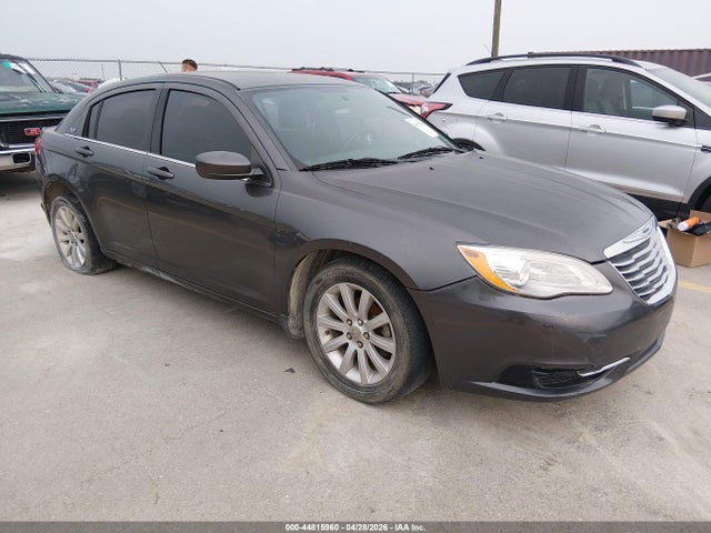 2014 Chrysler 200 Touring მანქანა იყიდება აუქციონზე, vin: 1C3CCBBB7EN191641, აუქციონის ნომერი: 44815960