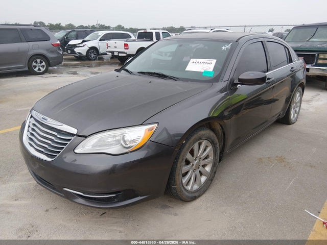 2014 Chrysler 200 Touring მანქანა იყიდება აუქციონზე, vin: 1C3CCBBB7EN191641, აუქციონის ნომერი: 44815960