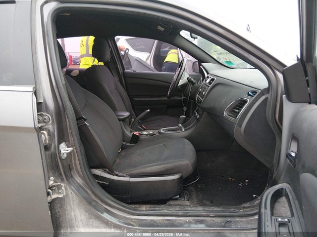 2014 Chrysler 200 Touring მანქანა იყიდება აუქციონზე, vin: 1C3CCBBB7EN191641, აუქციონის ნომერი: 44815960