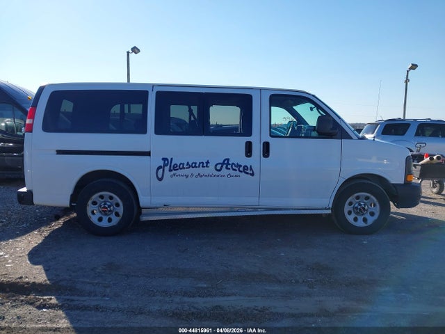44815961 :رقم المزاد ، 1GKS8BF44D1164668 vin ، 2013 Gmc Savana 1500 Ls مزاد بيع