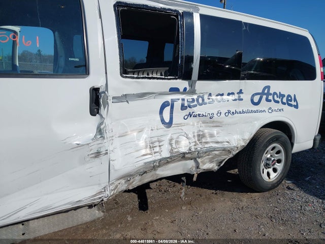 44815961 :رقم المزاد ، 1GKS8BF44D1164668 vin ، 2013 Gmc Savana 1500 Ls مزاد بيع