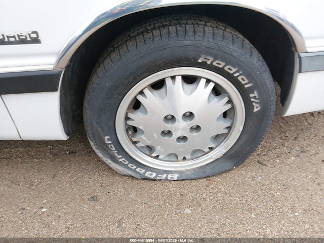 Продаж на аукціоні авто 1988 Chrysler Lebaron Premium, vin: 1C3BJ55E8JG306772, номер лоту: 44815984