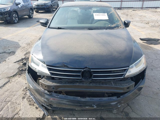 Продаж на аукціоні авто 2016 Volkswagen Jetta 1.8t Sport, vin: 3VWD17AJ7GM240889, номер лоту: 44815999