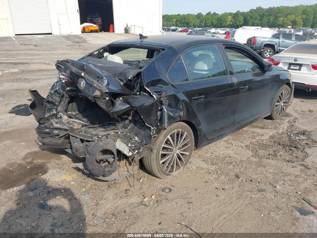 Продаж на аукціоні авто 2016 Volkswagen Jetta 1.8t Sport, vin: 3VWD17AJ7GM240889, номер лоту: 44815999