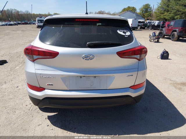 2018 Hyundai Tucson Se მანქანა იყიდება აუქციონზე, vin: KM8J2CA49JU808368, აუქციონის ნომერი: 44816001